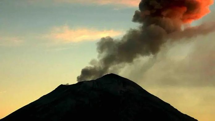 Foto: Erupción de volcán de lodo en Colombia obliga a evacuar 200 personas Foto: Erupción de volcán de lodo en Colombia obliga a evacuar 200 personas