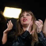 Taylor Swift deslumbra en el Arrowhead Stadium apoyando a Travis Kelce Foto: Taylor Swift deslumbra en el Arrowhead Stadium apoyando a Travis Kelce