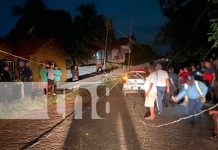 Camión arrasa con tres postes dejando a oscuras un barrio de Bilwi Foto: Bilwi quedó a oscuras luego de que un camión derribara tres postes eléctricos /Tn8