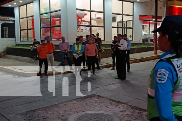 Foto: Bluefields ungió sus calles en un acto de fe, pidiendo conciencia vial y menos tragedias en las vías. ¡Respetemos las normas!/TN8 Foto: Bluefields ungió sus calles en un acto de fe, pidiendo conciencia vial y menos tragedias en las vías. ¡Respetemos las normas!/TN8