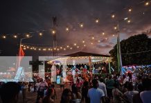 Encendido de luces navideñas en el parque municipal Rubén Darío de Bilwi Foto: Encendido de luces navideñas en el parque municipal Rubén Darío de Bilwi/TN8