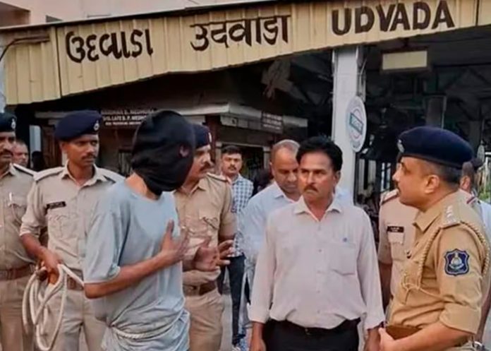 Foto: Asesino en India, confiesa sus crímenes/Cortesía Foto: Asesino en India, confiesa sus crímenes/Cortesía