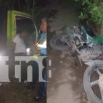 Camionero borracho provoca accidente y lesiona a dos motociclistas en Chinandega Foto: Brutal impacto en Chinandega deja dos lesionados /TN8