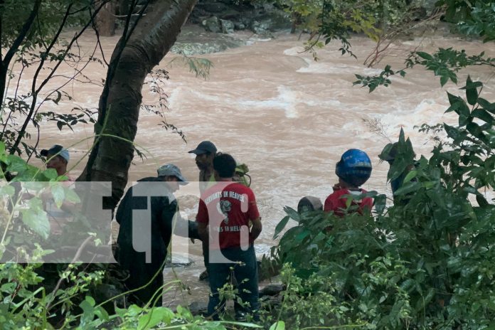 Foto: Joven arrastrado por las fuertes corrientes del río cerca del puente Los Laureles,Chontales/TN8 Foto: Joven arrastrado por las fuertes corrientes del río cerca del puente Los Laureles,Chontales/TN8