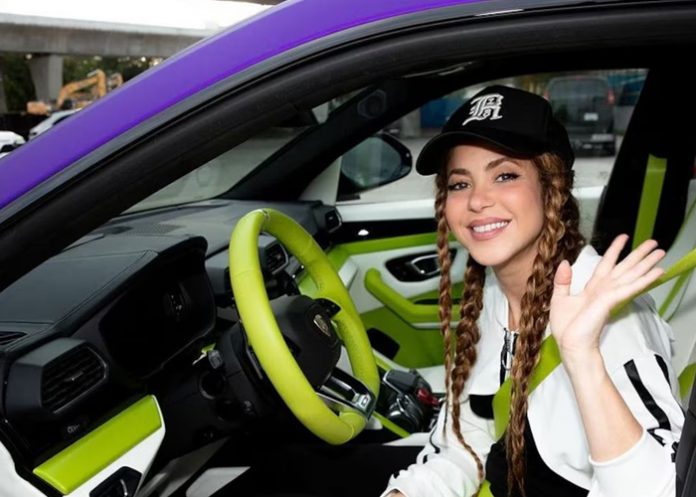 Foto: Shakira sorprende a sus fans /cortesía Foto: Shakira sorprende a sus fans /cortesía