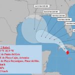 Huracán Rafael, categoría 2, mantiene a Cuba en alerta máxima Foto: Alarma en Cuba /cortesía