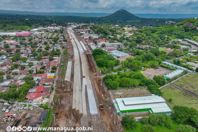 Foto: Construcción de la Pista Héroes de la Insurrección, en Managua Foto: Construcción de la Pista Héroes de la Insurrección, en Managua