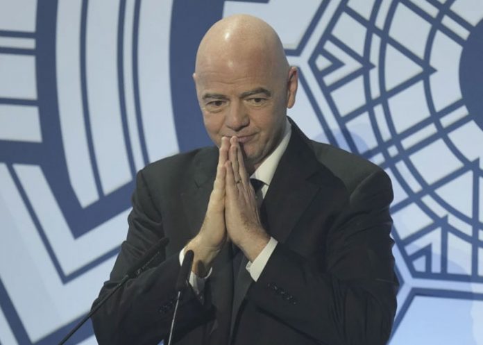 INFANTINO huelga, infantino, gianni, fifa,