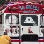 No llegó a su destino: Hombre muere electrocutado mientras viaja en un bus en Carazo Foto: No llegó a su destino: Hombre muere electrocutado mientras viaja en un bus en Carazo/TN8