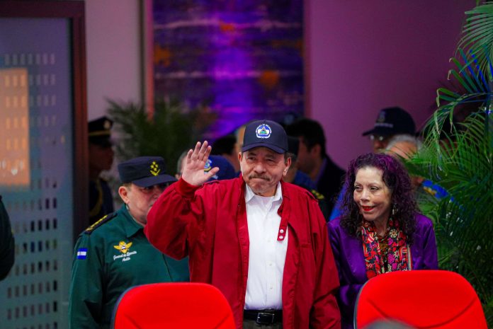 Foto: Presidente Daniel Ortega en acto por el 48 aniversario del paso a la inmortalidad de Carlos Fonseca / TN8 Foto: Presidente Daniel Ortega en acto por el 48 aniversario del paso a la inmortalidad de Carlos Fonseca / TN8