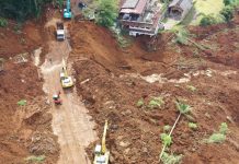 Autoridades de Indonesia refuerzan labores de rescate tras devastador derrumbe Foto: 20 muertos por deslizamientos de tierra en Indonesia /Cortesía