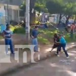 Ya huelen el aguinaldo: Atrapan a ladrón de celular en la Avenida Universitaria, Managua Foto: Ladrón en la zona de la Universidad Casimiro Sotelo, Managua / TN8