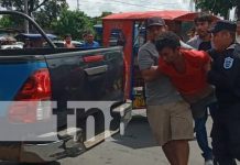 Capturan a «tamal» cuando robaba un teléfono en Chinandega (VIDEO) Foto: Capturan a sujeto que robó el celular en Chinandega / TN8