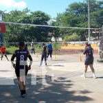 Atletas de distintos colegios en Managua juegan un amistoso de voleibol Foto: Voleibol desde los colegios de Managua / TN8