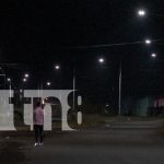 Rehabilitación de luminarias mejora la seguridad en Flor de Pino y barrios aledaños Foto: Rehabilitación de luminarias mejora la seguridad en Flor de Pino y barrios aledaños/TN8