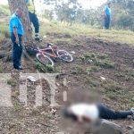 Trágico accidente en Chontales: Ciclista pierde la vida tras impactar contra un árbol Foto: Dolor en San Patricio: Un ciclista pierde la vida en carretera Chontales-Managua. Su comunidad lo recuerda como un joven trabajador y querido/TN8