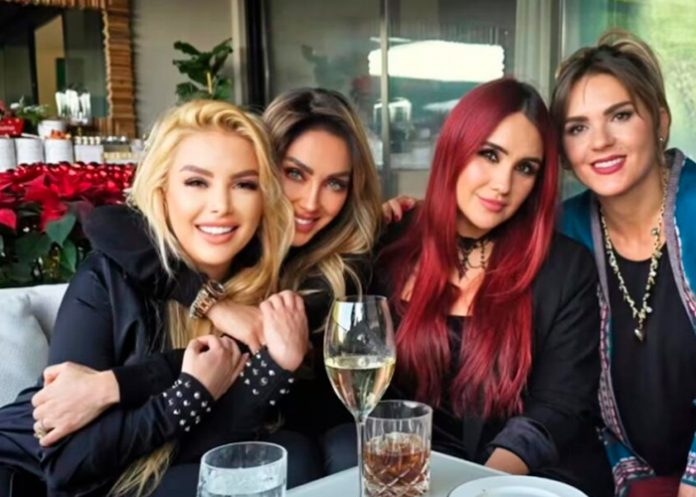 Foto: Anahí demostró una vez más el profundo lazo de amistad/Cortesía Foto: Anahí demostró una vez más el profundo lazo de amistad/Cortesía