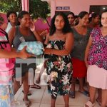 Alcaldía de Puerto Cabezas entrega kits para recién nacidos ha futuras madres Foto:La Alcaldía De PuertoCabezas sigue trabajando por el bienestar de las familias, entregando kits para bebés y fortaleciendo la salud materna. /TN8