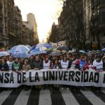 Docentes y no docentes exigen salarios dignos en Argentina Foto: Protestas en Argentina /cortesía