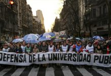 Docentes y no docentes exigen salarios dignos en Argentina Foto: Protestas en Argentina /cortesía