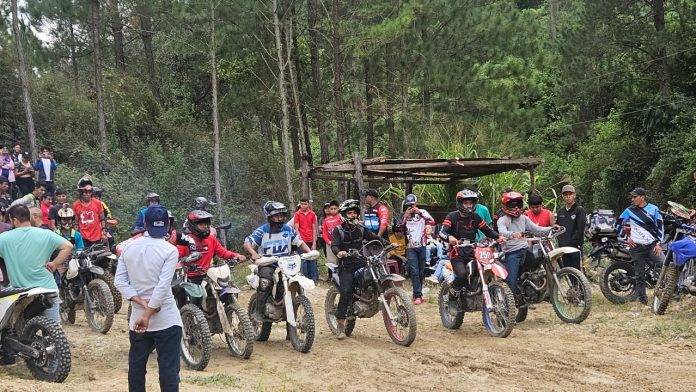 1 Foto: Éxito del Torneo Navideño Piloto Enduro 2024 en Jalapa