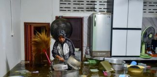 Foto: Miles de desplazados por inundaciones en Tailandia /Cortesía