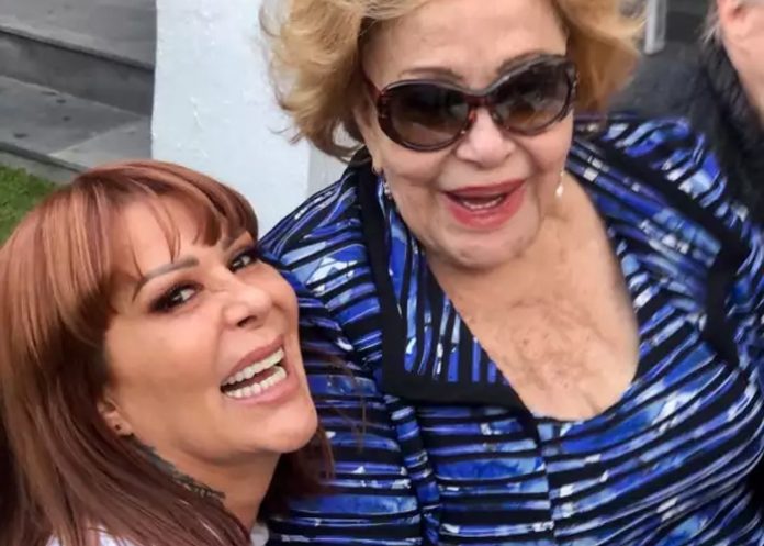 Foto: Alejandra Guzmán tras la muerte de su madre /cortesía