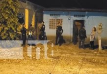 En Estelí, joven muere tras caer de un techo y los testigos intentan salvarlo Foto: En Estelí, joven muere tras caer de un techo y los testigos intentan salvarlo/ TN8