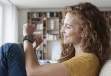 ¿Cáncer por el uso de reloj inteligente? Esto alerta un estudio Foto: Alertan sobre potenciales riesgos de cáncer /Cortesía