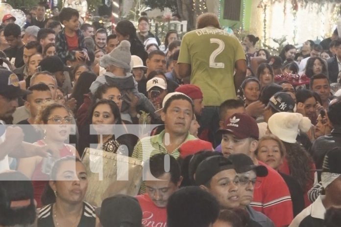 2 Foto: Más de 30 mil personas participaron en las tradicionales noches de compras en Estelí/TN8