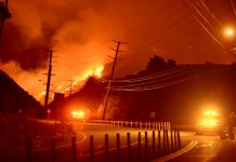Voraz incendio en Malibú-Los Angeles amenaza mansión de celebridades Foto: Incendio avanza en la exclusiva Malibú, cerca de Los Angeles /cortesía