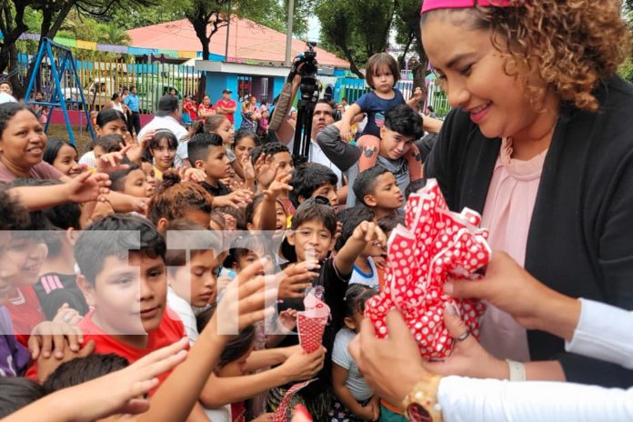 Foto: ¡Un nuevo parque para la comunidad de Sabana Grande! Con juegos renovados, iluminación mejorada y más, el Parque San José ya está listo./TN8 Foto: ¡Un nuevo parque para la comunidad de Sabana Grande! Con juegos renovados, iluminación mejorada y más, el Parque San José ya está listo./TN8