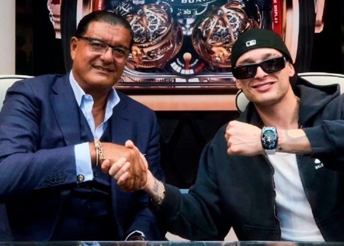 Foto: Peso Pluma ha añadido un nuevo lujo a su colección personal/Cortesía Foto: Peso Pluma ha añadido un nuevo lujo a su colección personal/Cortesía