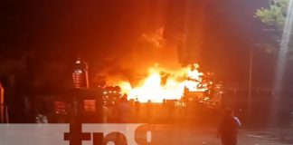 Foto: Incendio en terminal de buses del Mayoreo, en Managua / TN8