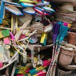 ¿Ya tenés lista la gorra para La Gritería? En el Huembes hallás de todo Foto: Productos de La Gritería o Purísima en el Mercado Roberto Huembes / TN8