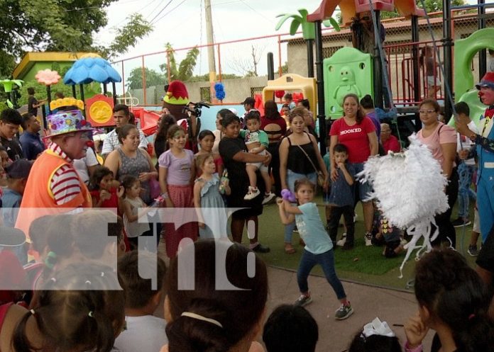 Foto: Festival Navideño en el parque del barrio Camilo Ortega, Managua / TN8