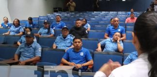 Foto: Presentación de la cartilla del VIH a funcionarios del MINT. / TN8