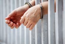 Chavala agredió a su madre con un cuchillo por no darle permiso para salir Foto: Madre lucha por su vida /cortesía