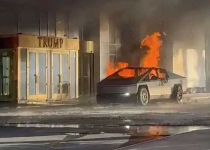 1 Foto: Sospechas de terrorismo tras explosión de vehículo frente al Hotel Trump / Cortesía