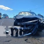 Disputa por pasajeros entre buseros provocó accidente en Carretera Sur Foto: Accidente en Carretera Sur /cortesía
