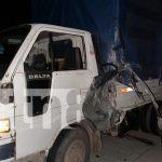 Violento choque en Siuna entre camioneta y camioncito deja importantes daños Foto: Violento choque en Siuna entre camioneta y camioncito deja importantes daños/TN8