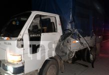 Violento choque en Siuna entre camioneta y camioncito deja importantes daños Foto: Violento choque en Siuna entre camioneta y camioncito deja importantes daños/TN8