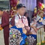 ¡Hay niveles! Bachiller recibe cientos de billetes en su fiesta de graduación Foto: Bachiller se va premiado /cortesía