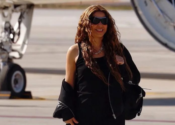Foto: Shakira aterriza en México /cortesía Foto: Shakira aterriza en México /cortesía