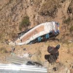 Accidente fatal en Bolivia: 19 fallecidos por autobús que iba a alta velocidad Foto: Accidente de autobús deja 19 muertos en Bolivia /Cortesía