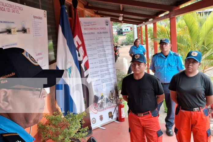 1 Foto: Bomberos se capacitan para evitar pérdidas humanas y daños materiales en Managua / TN8