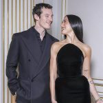 Dua Lipa y Callum Turner desatan rumores de boda en París: ¡Aquí los detalles! Foto:  Dua Lipa y Callum Turner /cortesía