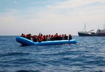 Naufragio deja a 20 migrantes sin localizar en Lampedusa, Italia Foto: Naufragio deja a 20 migrantes sin localizar en Lampedusa, Italia / Cortesía