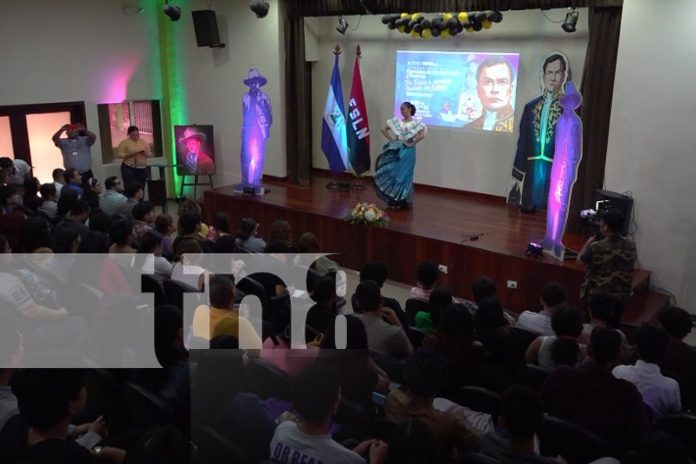 Foto: Poemas en Honor al Príncipe de las Letras Castellanas /TN8