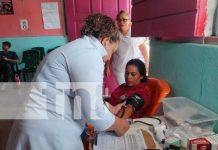 Programa ‘Hospital en mi Comunidad’ beneficia a familias de Managua Foto: Las familias del barrio Macaraly, en el Distrito V de Managua/TN8